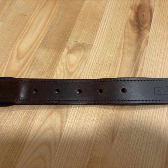 Vineyard Vines Leather Belt – Size 26 – 100% Cowhide Leather – Like New - Picture 4 of 9